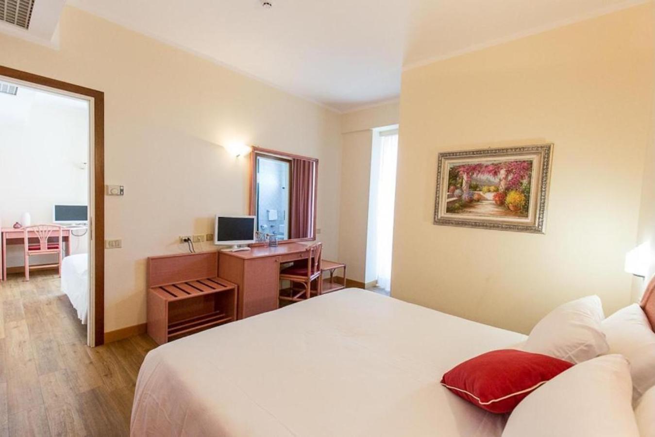 Camera Familiare con Vista Mare